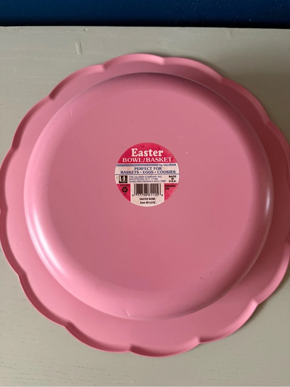 Vintage 1996 Looney Tunes Warner Brothers Happy Easter Plastic Candy Bowl Basket